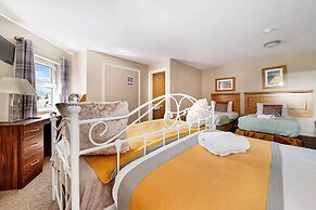 The Iona Inn