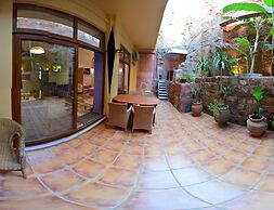 Kasteli Suites