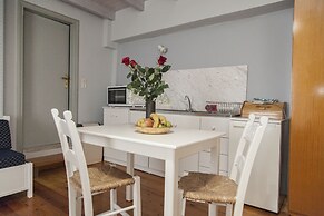 Kasteli Suites