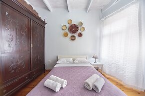 Kasteli Suites