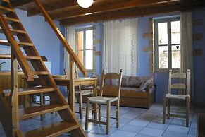 Kasteli Suites