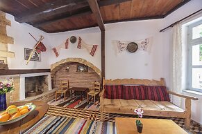 Kasteli Suites