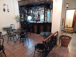 Kasteli Suites