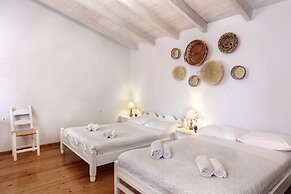 Kasteli Suites