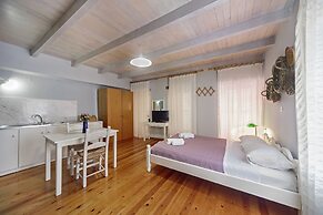 Kasteli Suites
