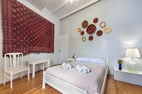 Kasteli Suites