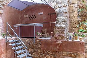 Kasteli Suites