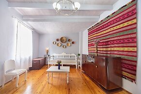 Kasteli Suites
