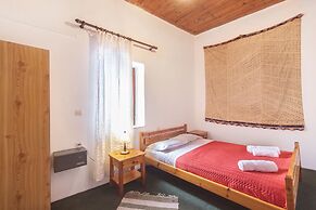 Kasteli Suites