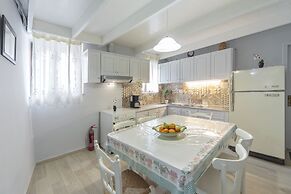 Kasteli Suites
