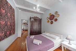 Kasteli Suites