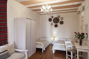 Kasteli Suites
