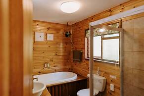 Thunzi Bush Lodge