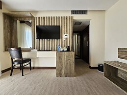 Edom Hotel