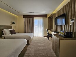 Edom Hotel