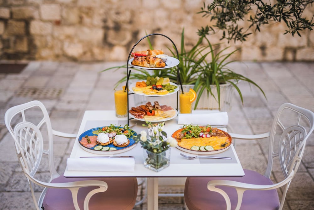 Hotel Vestibul Palace