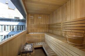 iQ Hotel Roma