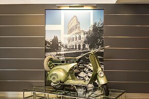 iQ Hotel Roma