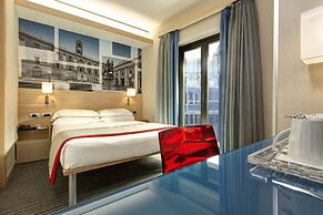iQ Hotel Roma
