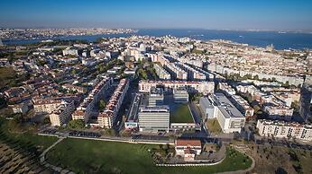 Mercure Lisboa Almada