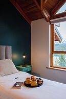 Peninsula Petit Hotel
