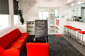Route 66 Motor Inn