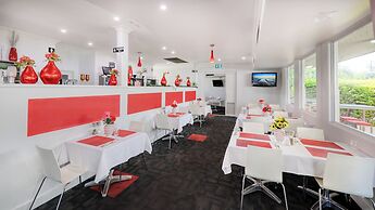 Route 66 Motor Inn