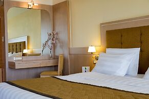 Thalassa Beach Resort - Adults Only