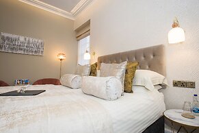 Cleveland Hotel