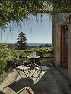 Kinsterna Hotel