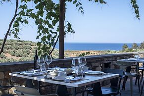 Kinsterna Hotel