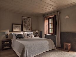 Kinsterna Hotel