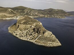 Kinsterna Hotel