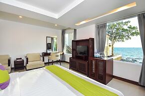 Independence Hotel by Dara