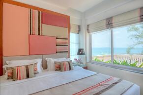 Independence Hotel by Dara