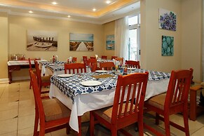 THE SANDRINGHAM B&B AND SELF-CATERING