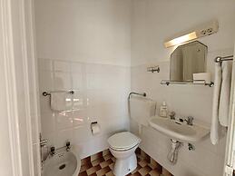 Mirasol Guesthouse