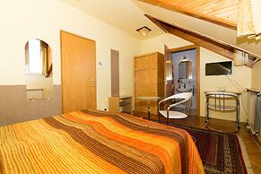 Budavar Bed and Breakfast