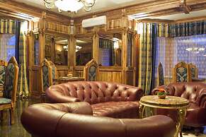 Diplomat Club Hotel
