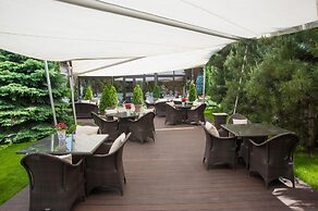 Diplomat Club Hotel