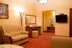 Diplomat Club Hotel