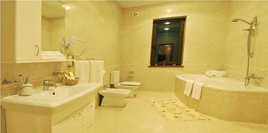 Diplomat Club Hotel