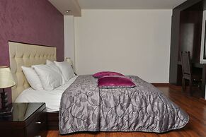 Hollywood Inn Hotel