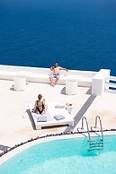 Avant Garde Suites