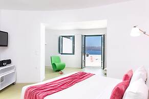 Avant Garde Suites