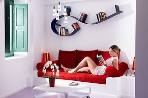 Avant Garde Suites