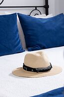 Avant Garde Suites