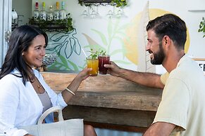 Turtle Bay Inn