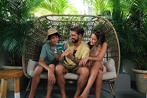 Turtle Bay Inn