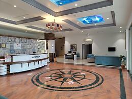 Lion Lords Inn Rajula